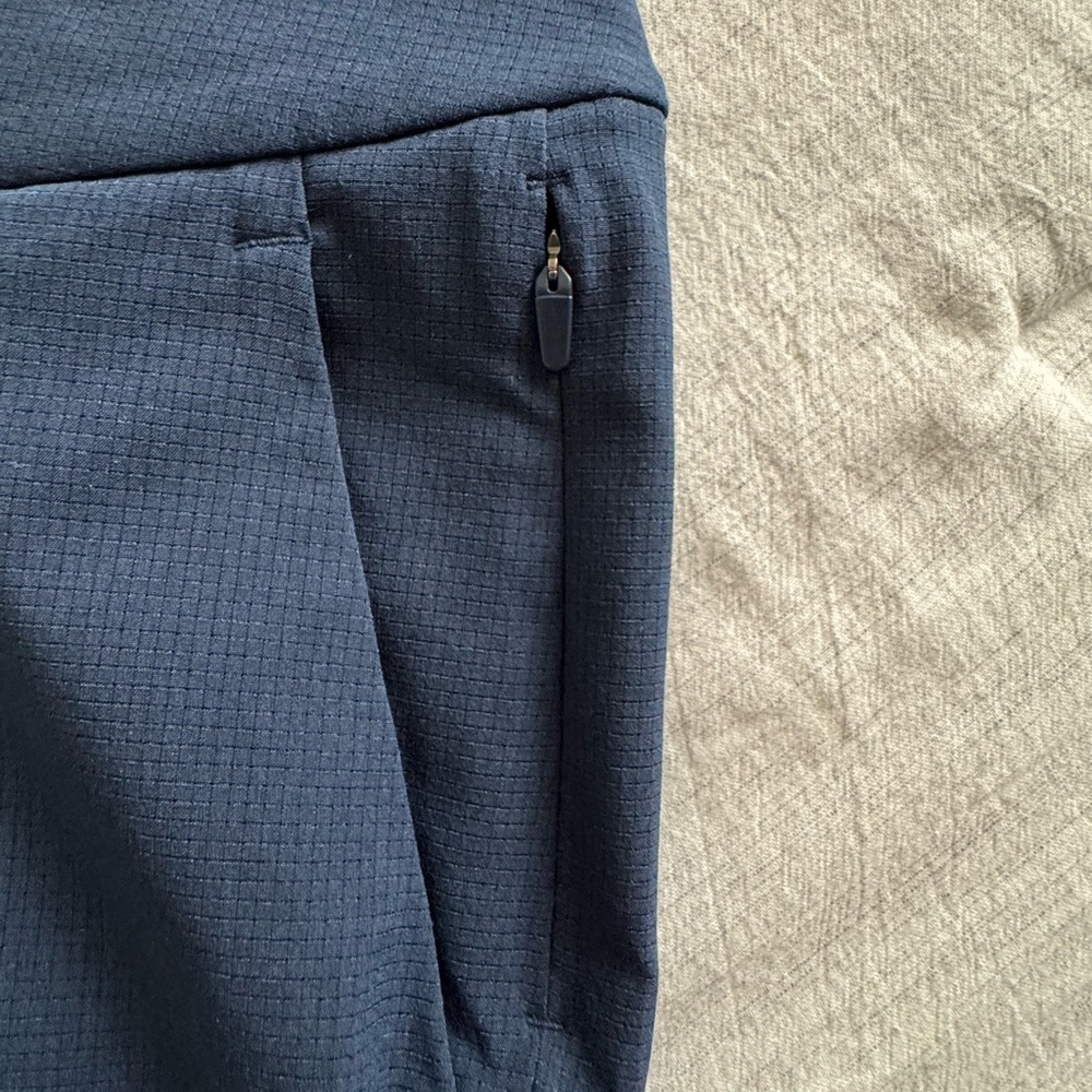 Lululemon ABC Slim-Fit Trousers - Picture 8 of 9